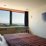 UP THERE design rooms